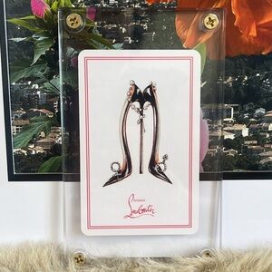 LOUBOUTIN ELITE VIP (1) BEAUTIFUL  PLAYING CARD IN A FRAMED MAGNETIC CASE